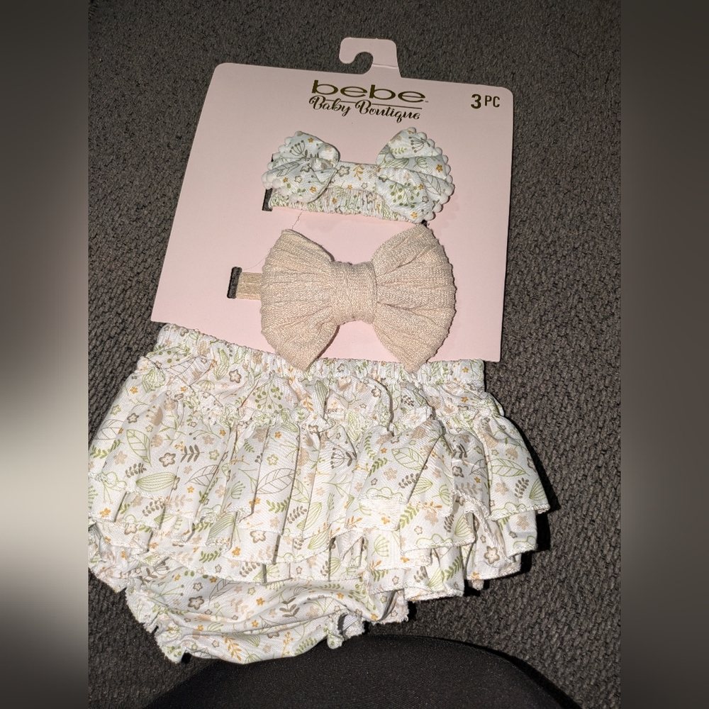 Cream and White Floral Headband Set